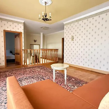 5 Haloszobas Wellness Vip House - Privat Medence Willa *