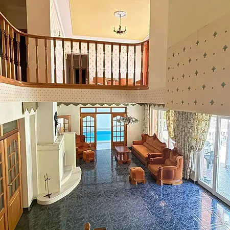 빌라 5 Haloszobas Wellness Vip House - Privat Medence