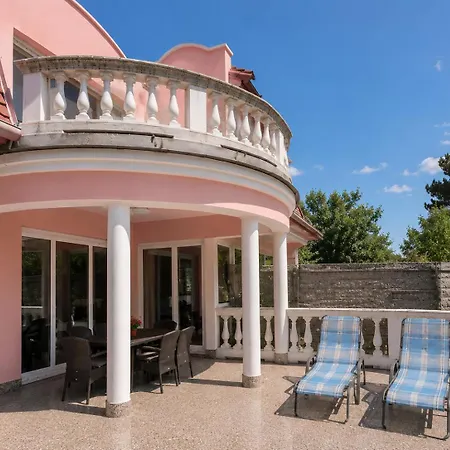 Private - Pool & Sauna Villa Siófok