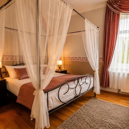 Private - Pool & Sauna Vila Siófok