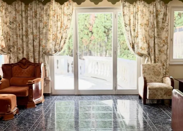 别墅 5 Haloszobas Wellness Vip House - Privat Medence 希欧福克