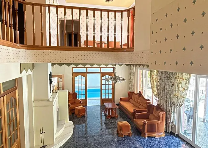 别墅 5 Haloszobas Wellness Vip House - Privat Medence